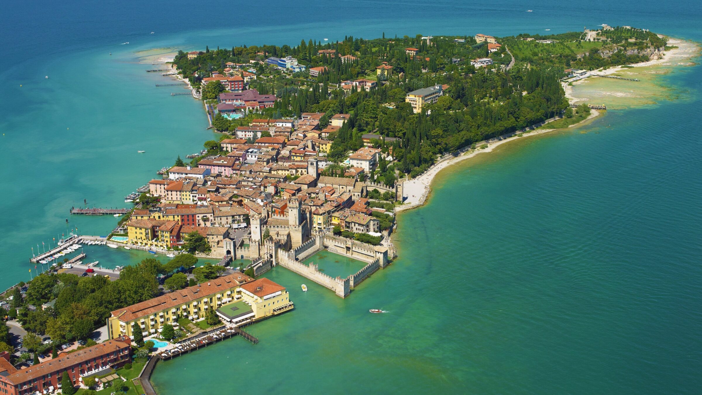 Aerial surveying with reduced carbon footprint and high-res imaging